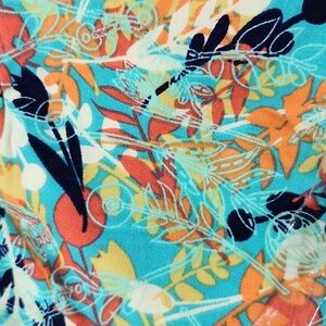 LULAROE LLR OS Patterned Buttery Soft Legging One Size